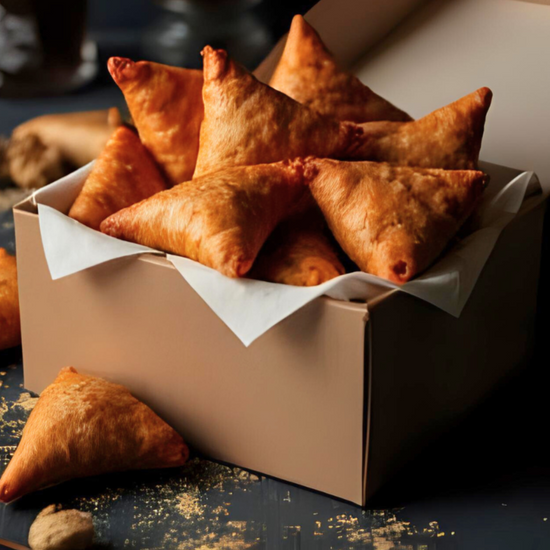Samosas Ina Container Classic Bundle (12 Samosas) – Chamilli